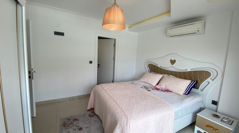 2 bedrooms apartment 100 m to the sea Alanya-Mahmutlar