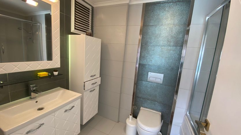 2 bedrooms apartment 100 m to the sea Alanya-Mahmutlar