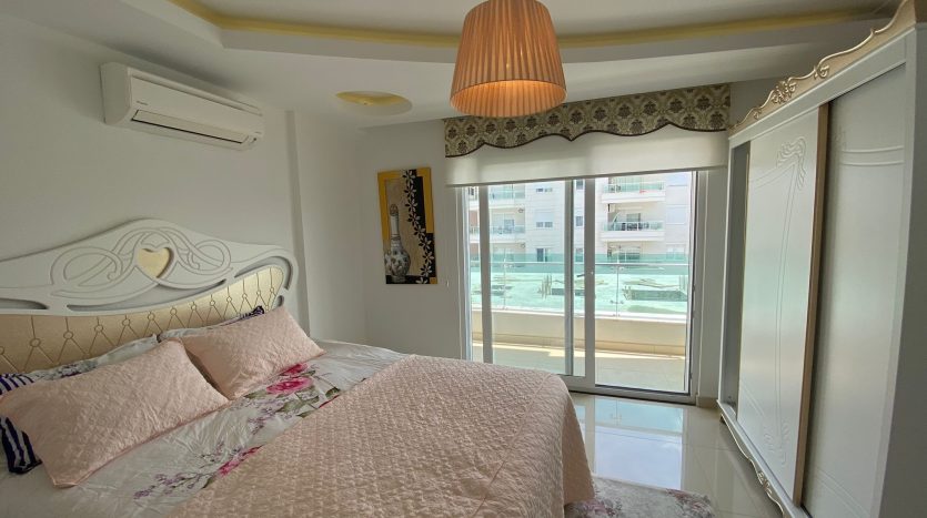 2 bedrooms apartment 100 m to the sea Alanya-Mahmutlar