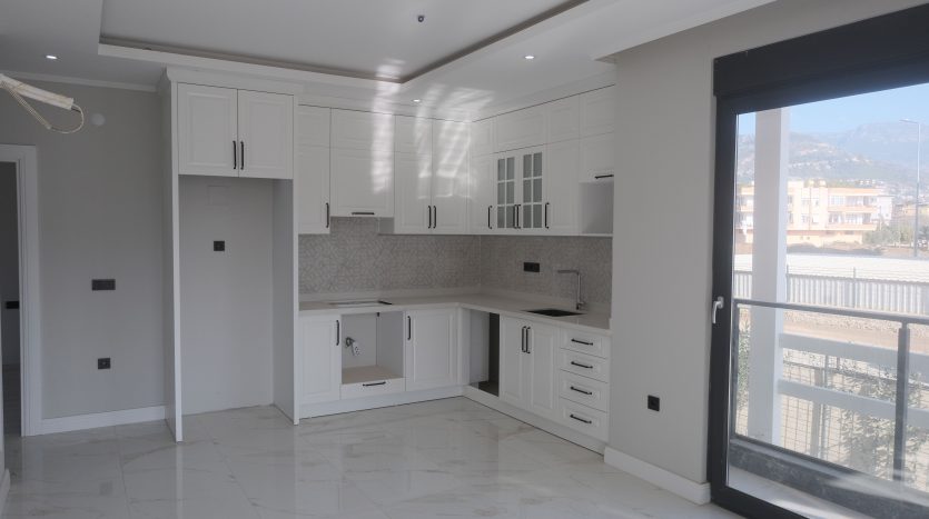 2+1 Apartment for sale in full facilities complex Alanya-Oba