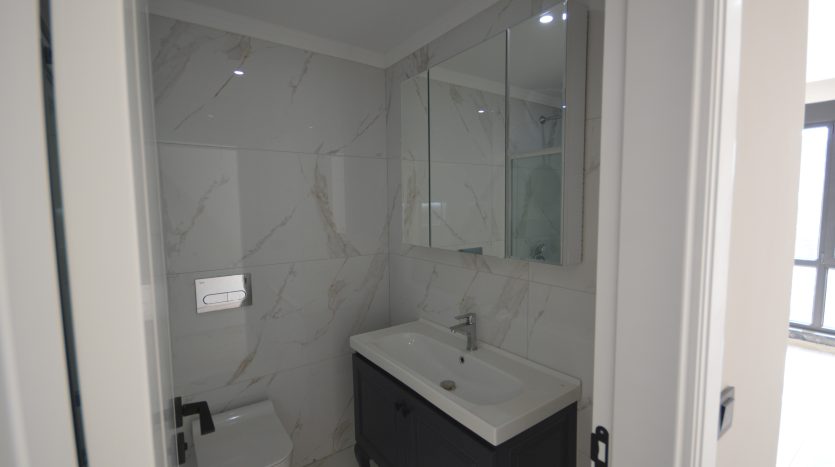 2+1 Apartment for sale in full facilities complex Alanya-Oba