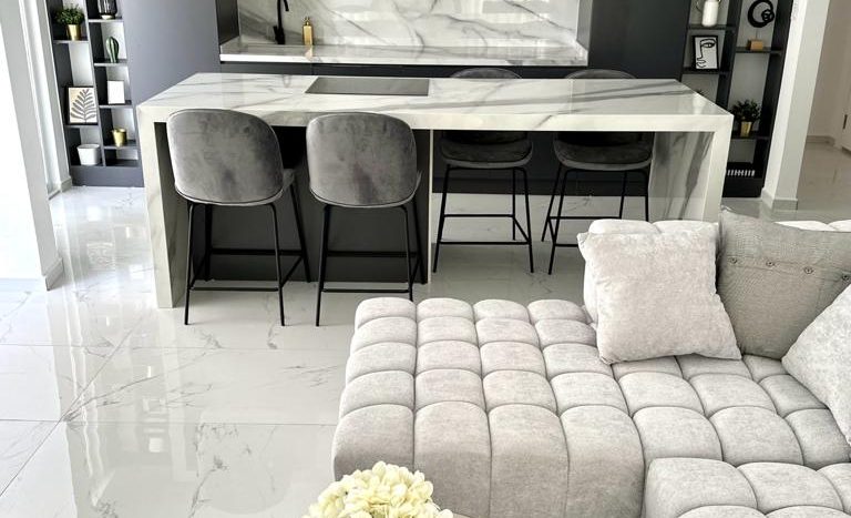 Modern design 2 bedrooms apartment in Center of Alanya