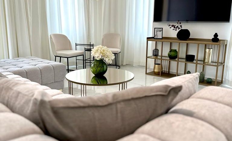 Modern design 2 bedrooms apartment in Center of Alanya