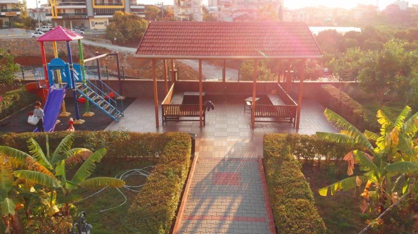 Spacious 5+1 Penthouse in full facilities residence Oba