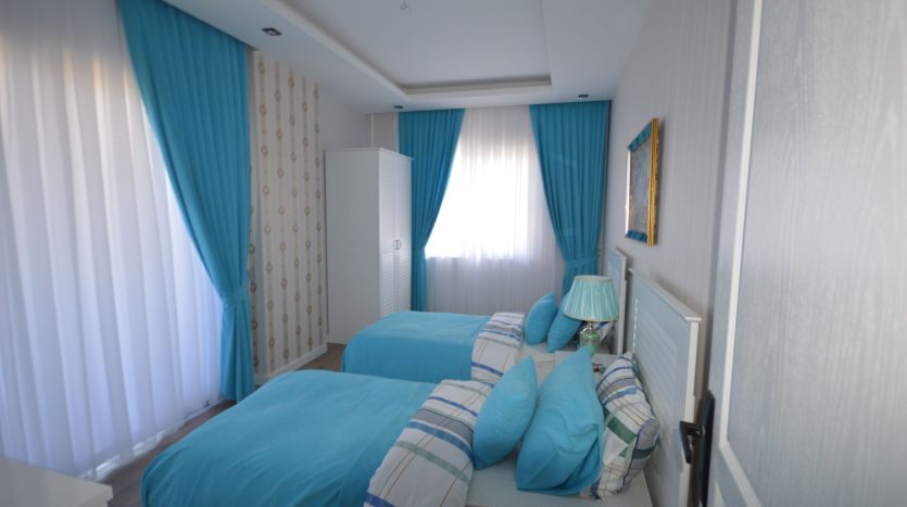 Spacious full furnished 3+1 for sale Alanya Oba