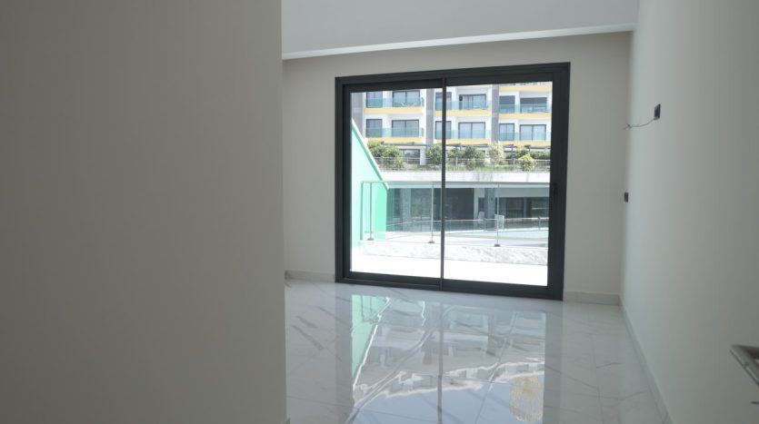 3-bedrooms-apartment-in-full-facilities-residence-zero-to-sea-alanya-kargicak