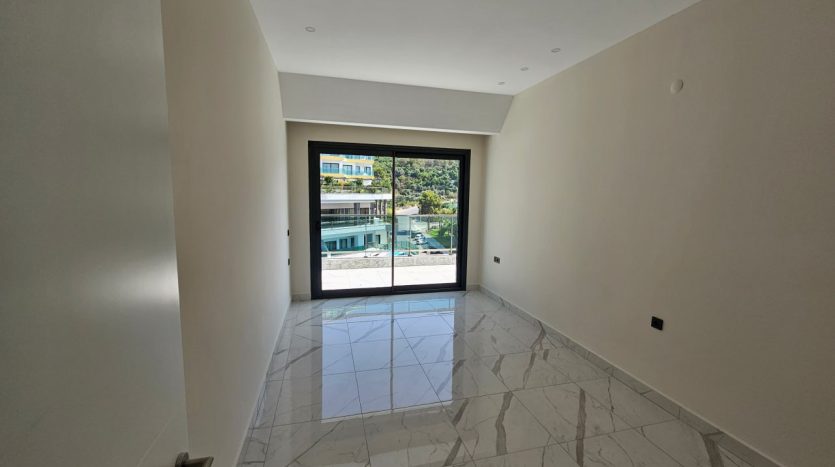 3-bedrooms-apartment-in-full-facilities-residence-zero-to-sea-alanya-kargicak