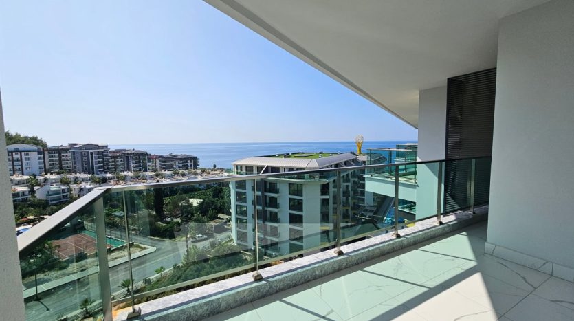 3-bedrooms-apartment-in-full-facilities-residence-zero-to-sea-alanya-kargicak