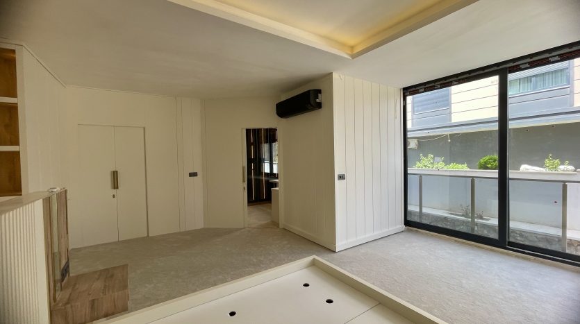 well-designed-11-duplex-apartment-with-private-garden-for-turkish-residential-permit-2