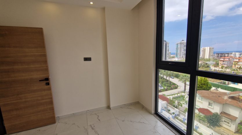 11-apartment-with-an-amazing-sea-view-in-a-full-activities-complex-in-mahmutlar