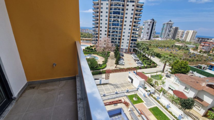 11-apartment-with-an-amazing-sea-view-in-a-full-activities-complex-in-mahmutlar