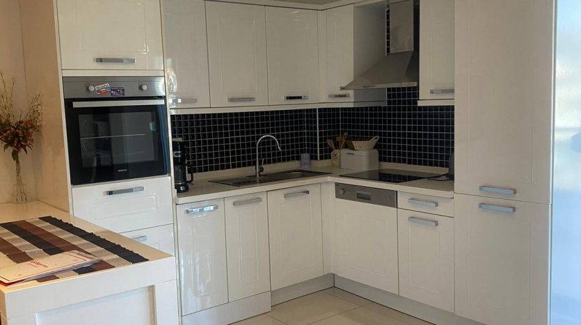 spacious-31-penthouse-100m-to-the-beach-in-kestel-alanya
