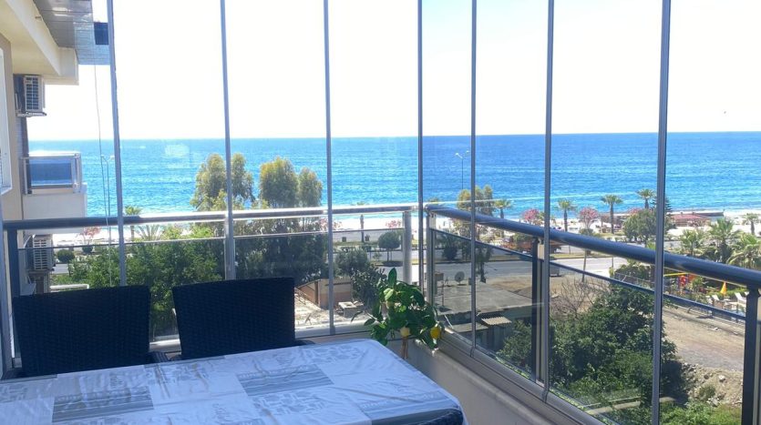 spacious-31-penthouse-100m-to-the-beach-in-kestel-alanya