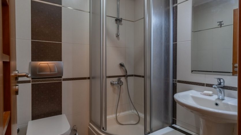 31-apartment-zero-to-the-sea-in-center-of-alanya