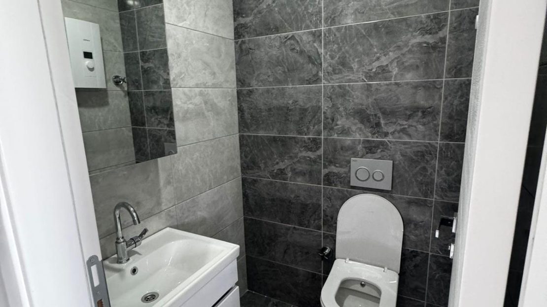 spacious-21-roof-duplex-in-avsallar-comfortable-living-with-full-facilities