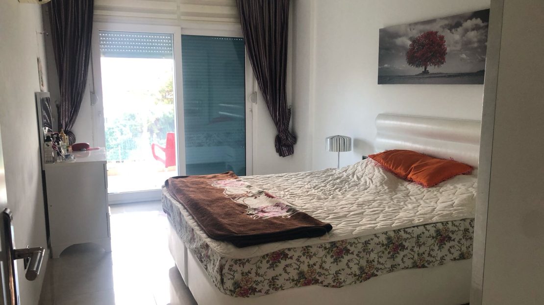 A unique 1 bedrooms full furnished  only 150 m distance from the beach